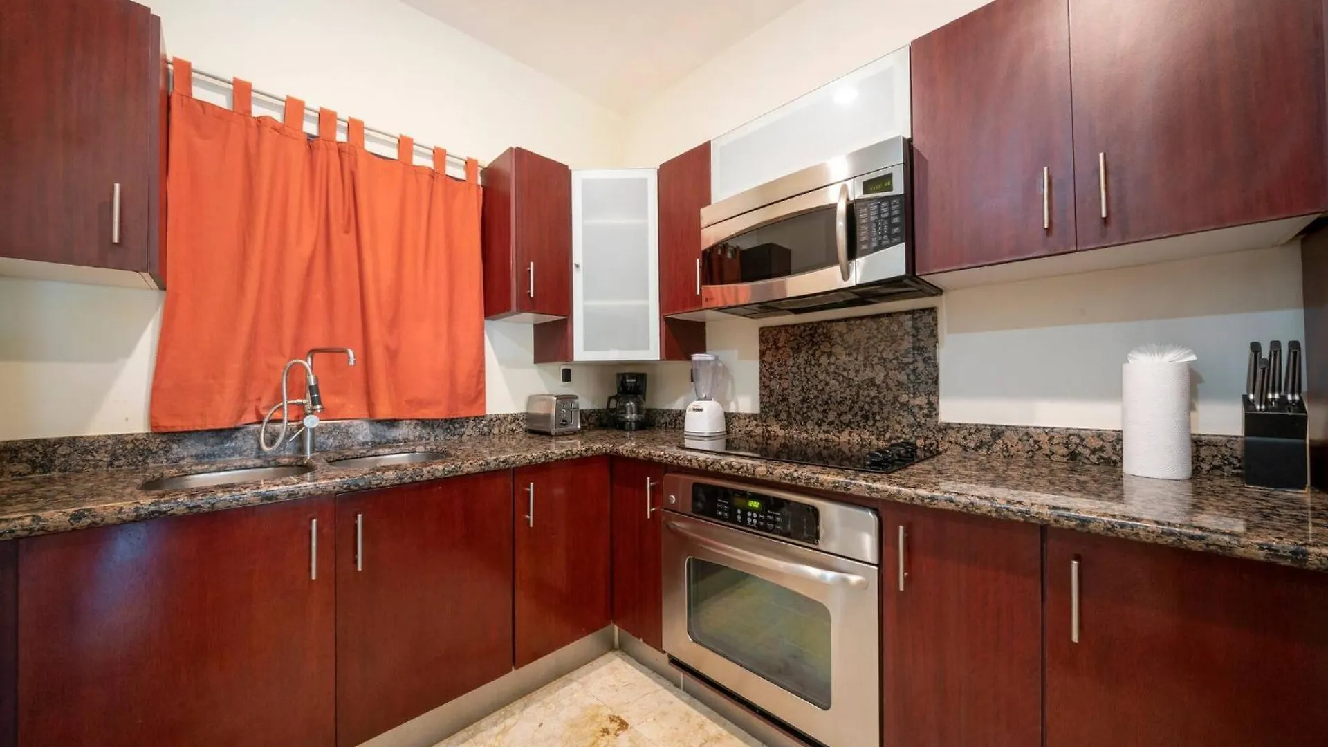 Condo Surf 301 - Luxury Oceanview Beachfront With Gym - At El Faro Condos Playa del Carmen Holiday home