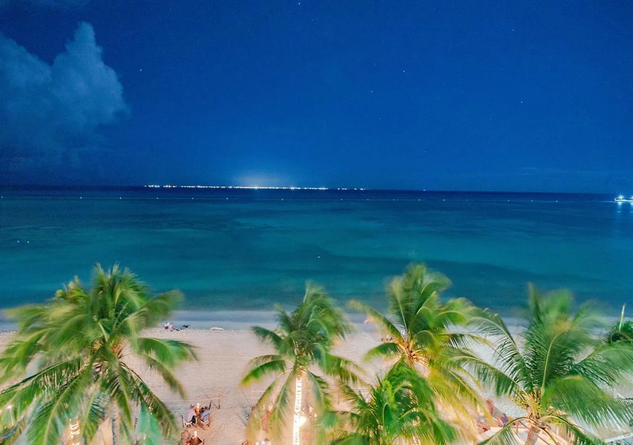 Condo Surf 301 - Luxury Oceanview Beachfront With Gym - At El Faro Condos Playa del Carmen 0*,  Mexico